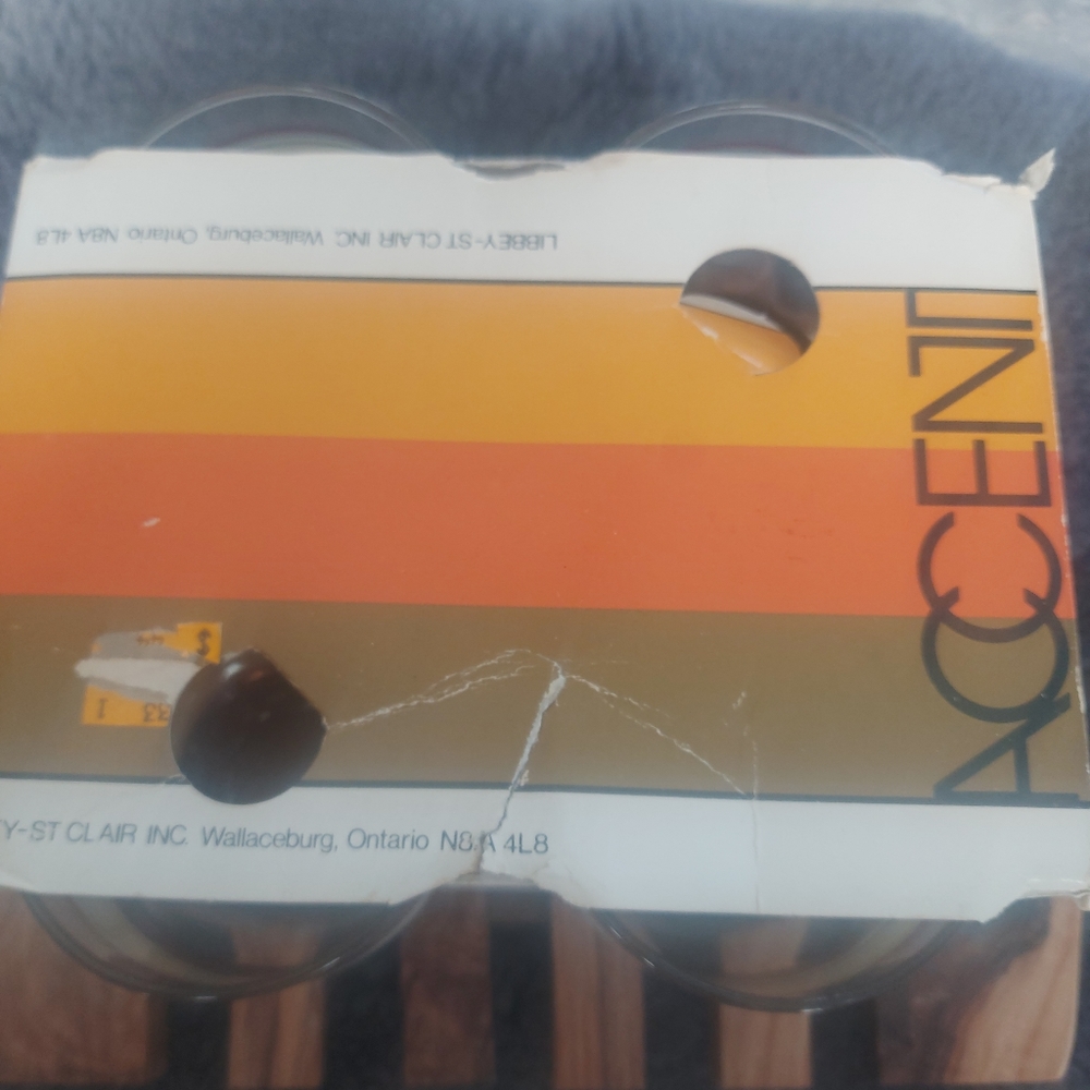 Accent glasses